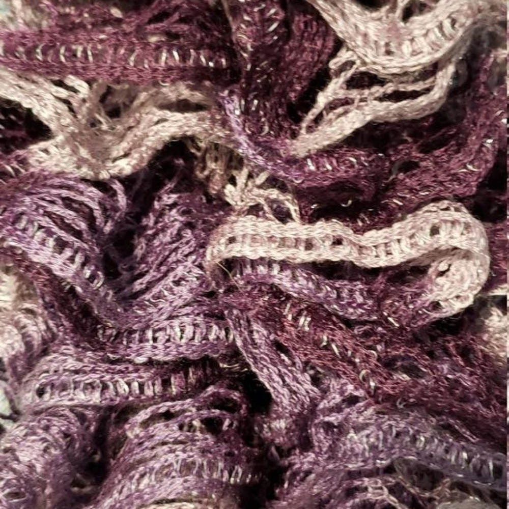 Knitted Ruffle Scarf - Picture 3 of 4